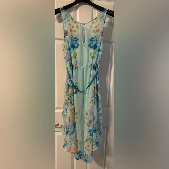 Candie's Floral Dress in Aqua and Coral - Picture 2 of 3